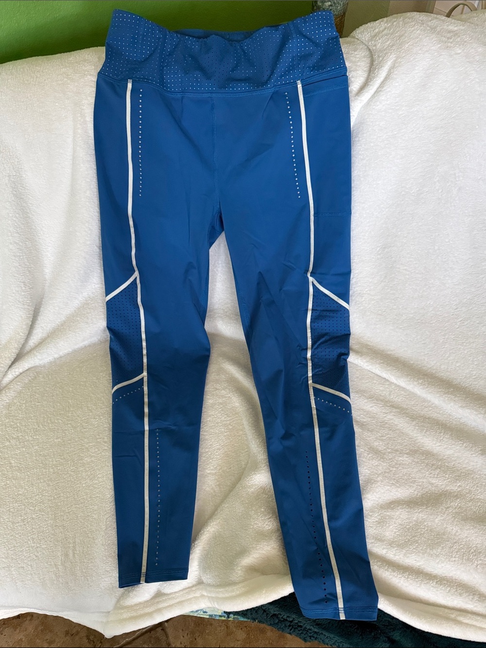 Sweaty Betty Blue Athletic Leggings with White Trim